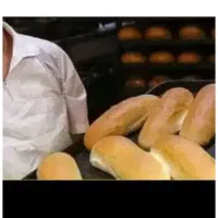 کارگرساده آقا برای نان ساندویچی شیفت شب و شیفت روز