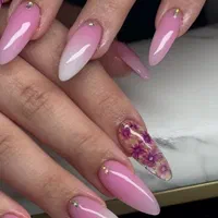 درخواست مدل خدمات ناخن|خدمات آرایشگری و زیبایی|تهران, آهنگ|دیوار