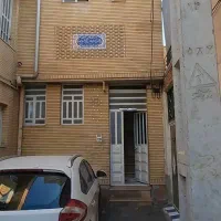 فروش-منزل-دو-طبقه-مستقل-110-متر-خیابان-حسینی-قدیم
