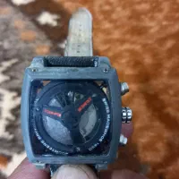 سلام یک ساعت موچی باارزش به مزایده میزارم|ساعت|نوشین شهر, |دیوار