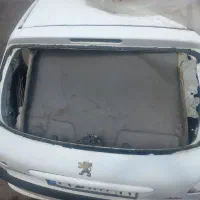 درب صندق عقب درب عقب ۲۰۶