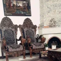 فروش یک ست مبل قالی ۷ نفره تمام چوب گردو