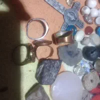 مقداری سنگ قیمتی وسکه ویک شهاب سنگ