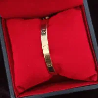 طلا ۱۸ عیار