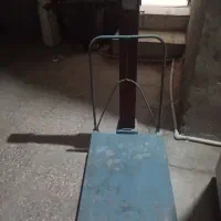 باسکول۲۰۰ کیلویی قدیمی و محکم