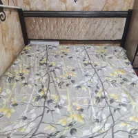 تخت فلزی همراه تشک رویال