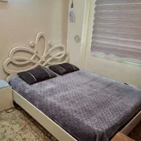 سرویس تخت خواب کامل با جک اهنی جنس خوب با میزآرایش|تخت و سرویس خواب|تهران, وحیدیه|دیوار