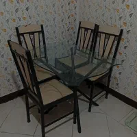 میز و اینه