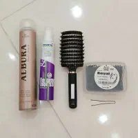 وسایل میکاپ و شنیون