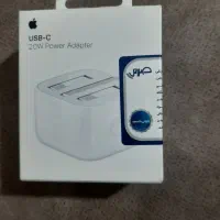 اداپتور اصل فقط ۹ بار استفاده شده ب همراه گانتی|لوازم جانبی موبایل و تبلت|قدس, شهرقدس|دیوار