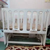 گهواره (تخت کنار مادر) نوزادی