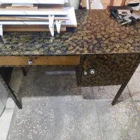 میز تحریر فلزی