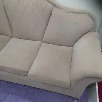 یک عدد کاناپه سه نفره|مبلمان خانگی و میز عسلی|سبزوار, همت|دیوار