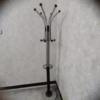 چوب لباسی ایستاده