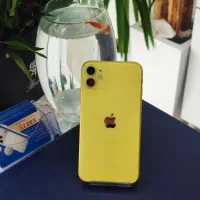 ایفون 11 Normal لیمویی