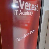 استخدام پشتیبان شبکه در آموزشگاه it