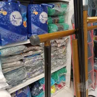رگال نگهدارنده لباسی مدل تاشو رنگ کوره ای|مبلمان خانگی و میز عسلی|اصفهان, شاه پسند|دیوار