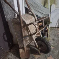 فرغون و بیل کارکرده