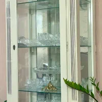بوفه سفید