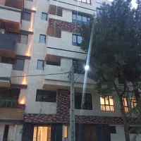 ۶۷ متر دو خواب رو به نما مهرشهر زنبق