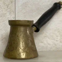 قهوه‌ جوش قدیمی و انتیک برنجی