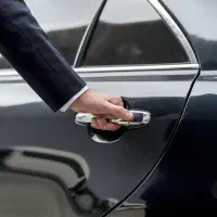 مباشر و راننده شخصی