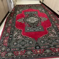 قالی قرمز سنتی