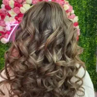 منشی خانم در سالن زیبایی|استخدام اداری و مدیریت|تهران, هفت حوض|دیوار