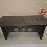 میز تحریر تمیز و بدون خط و خش