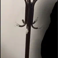 چوب لباسی ایستاده