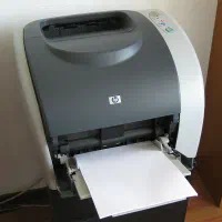 پرینتر رنگی لیزری hp 2550