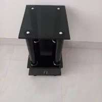 میز تلفن شیشه سکوریت محکم وسالم|میز تلفن|قم, امامزاده ابراهیم|دیوار