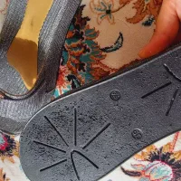 ۲ جفت کفش|کیف، کفش، کمربند|گناباد, |دیوار