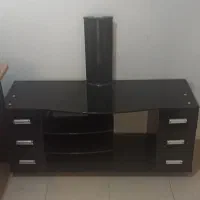 میز تلویزیون در حد نو شش کشو