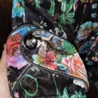 لباس گرم|لباس|کارون, |دیوار