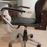 دو صندلی چرم مشکی کیفیت عالی|صندلی و نیمکت|لاهیجان, امیرشهید|دیوار