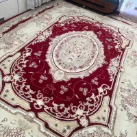 دو عدد قالی ۱۲ متری ب فروش می‌رسد