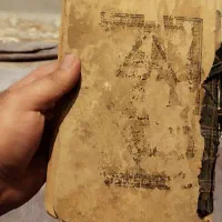 قرآن قدیمی|کلکسیون اشیاء عتیقه|نشتارود, |دیوار