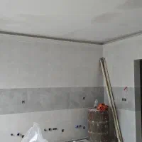 کارگر نیمه ماهر کاشی کاری