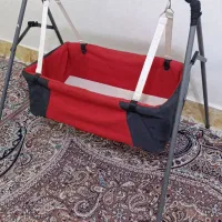 گهواره تابی و یک پشه بند|تخت و صندلی بچه|خرمآباد, |دیوار