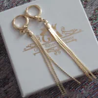 گوشواره آویزی بدل