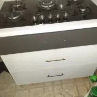 گاز رومیزی ۵شعله با کابینت زیرش.