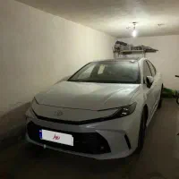 کمری Le مدل 2025