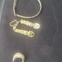 حدودا نه گرم طلا بیست بالا خام