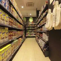 فروشنده(خانم)