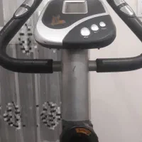 دوچرخه ثابت ورزشی