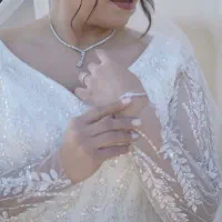 لباس عروس با سنگ های دست دور اتریشی