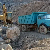 خدمات بیل لودر وکامیون