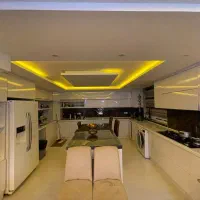 فرانسوی ساز ۷۶ متری بهترین بلوک طبقه اول