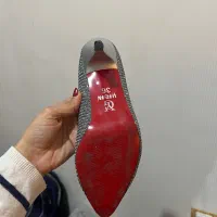 کفش|کیف، کفش، کمربند|رشت, پل تالشان|دیوار